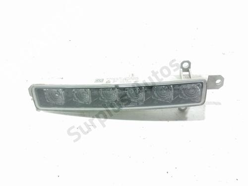 Used Left daytime light Left daytime light 39089675 39089675