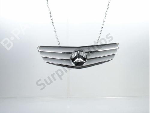 Used Grille Grille MERCEDES-BENZ C-CLASS (W204) C 220 CDI (204.008) (170 hp) 32742121 32742121