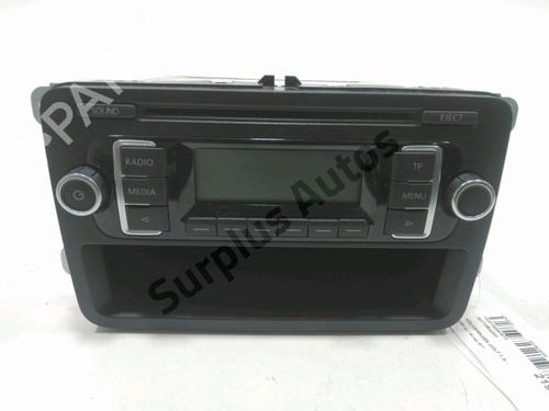 Used Radio VW GOLF VI (5K1) 1.4 (80 hp) 30992056