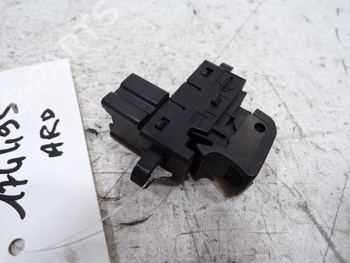 Used Right rear window switch Right rear window switch 37778313 37778313
