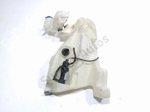 Used Windscreen washer tank Windscreen washer tank 39525203 39525203