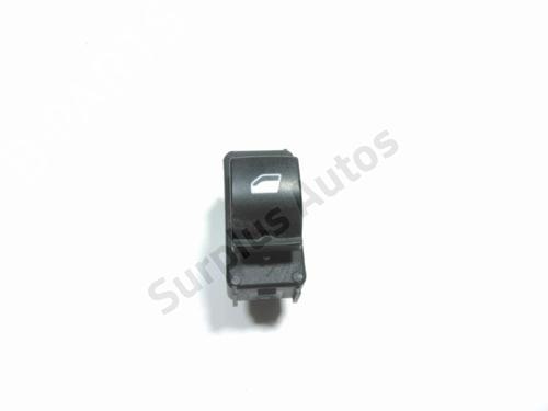 hjre-fortil-elrude-kontakt-citroen-c4-cactus-2014-38587552 main image