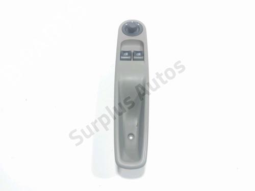 Used Left front window switch Left front window switch RENAULT ZOE (BFM_) ZOE (92 hp) 28249431 28249431