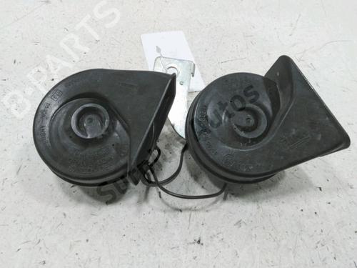 Used Horn RENAULT LAGUNA II (BG0/1_) 1.9 dCi (BG12) (116 hp) 30986200