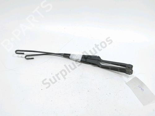 Used Front windshield wiper arm Front windshield wiper arm 31007900 31007900