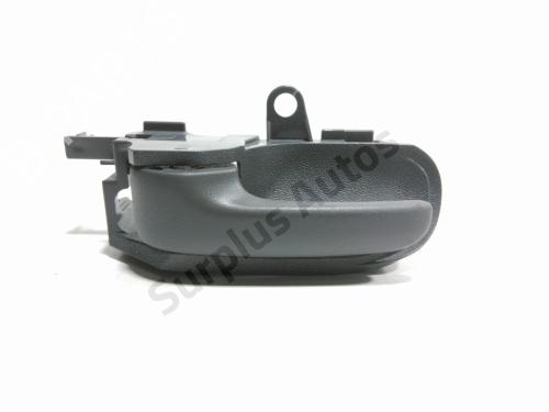 Used Front left interior door handle Front left interior door handle TOYOTA AYGO (_B1_) 1.0 (KGB10_, KGB10R) (68 hp) 37775094 37775094