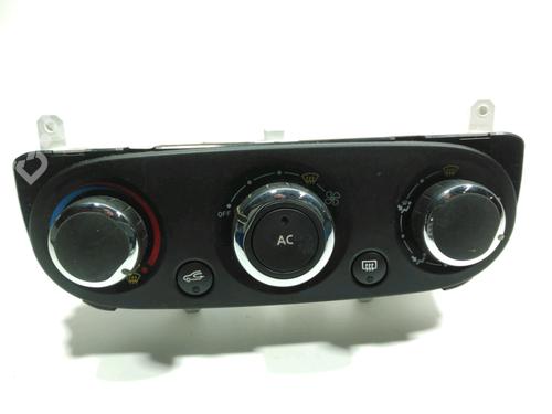 Used Climate control RENAULT CLIO IV (BH_) [2012-2021]  28227567