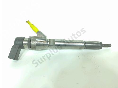 injector-renault-megane-iv-hatchback-b9amn_-2015-40212765 main image