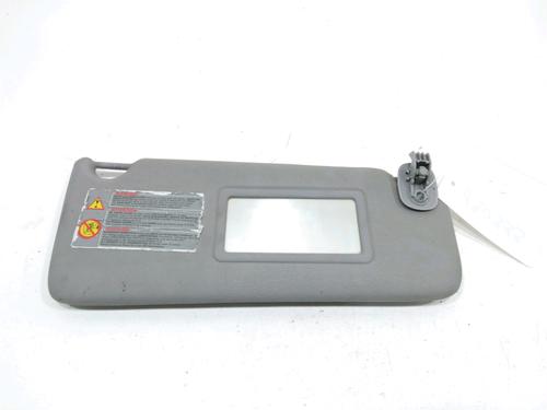 Used Right sun visor Right sun visor 31002519 31002519