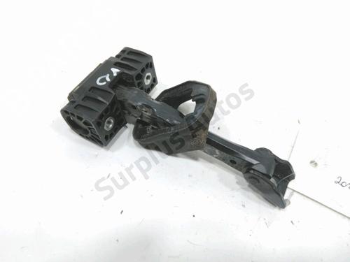 Used Hinge/Door check strap Hinge/Door check strap 37777804 37777804