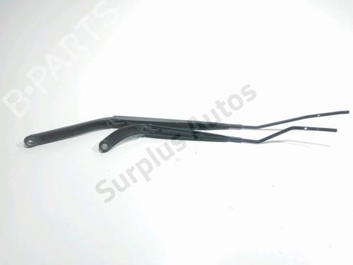 front-windshield-wiper-arm-renault-clio-iv-bh_-2012-2013-2014-2015-2016-2017-2018-2019-2020-2021-32356620 main image