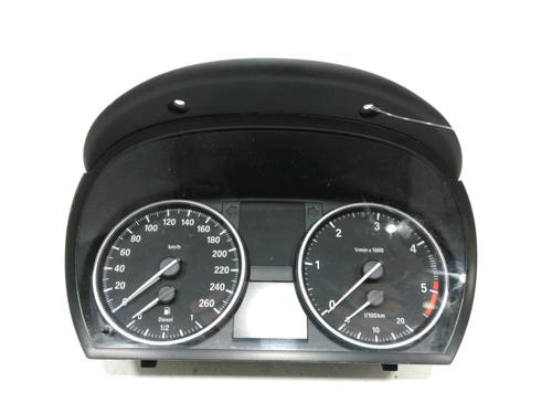 Used Instrument cluster BMW 3 (E90) 318 d (143 hp) 30991077