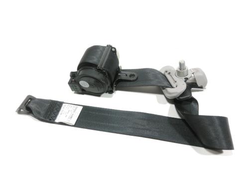 Venstre bak beltestrammer SUZUKI CELERIO (LF) 1.0 (AVK310) (68 hp) 28234093