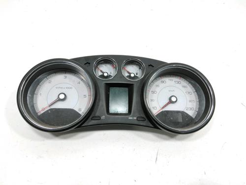 Used Instrument cluster PEUGEOT 308 I (4A_, 4C_) 1.6 HDi (109 hp) 30991060