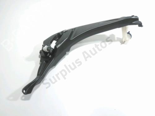 Used Windscreen washer tank PEUGEOT 308 II (LB_, LP_, LW_, LH_, L3_) 1.6 HDi / BlueHDi 115 (115 hp) 28274229