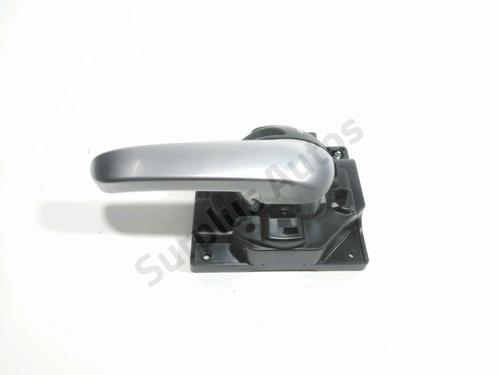 Used Front right interior door handle Front right interior door handle 37775000 37775000