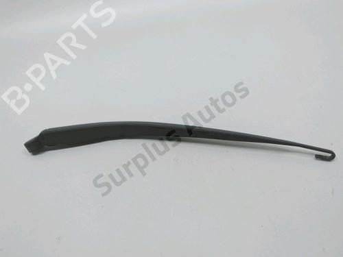 Used Rear windshield wiper arm RENAULT LAGUNA III (BT0/1) 2.0 dCi (BT01, BT08, BT09, BT0E, BT0K, BT12, BT1C, BT1D,... (150 hp) 31007436