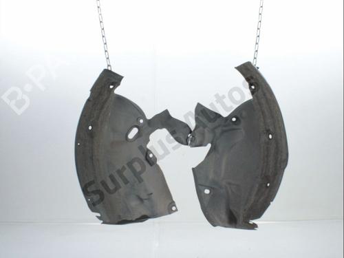 wheel-arch-renault-megane-iii-hatchback-bz01_-b3_-2008-32260846 main image