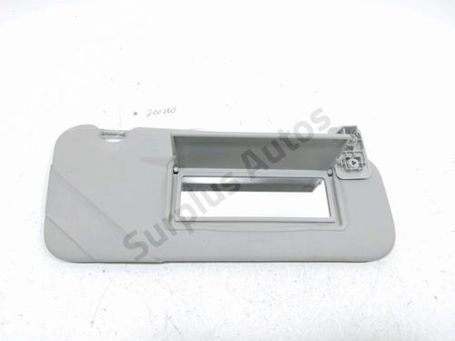 Used Right sun visor Right sun visor 31002784 31002784