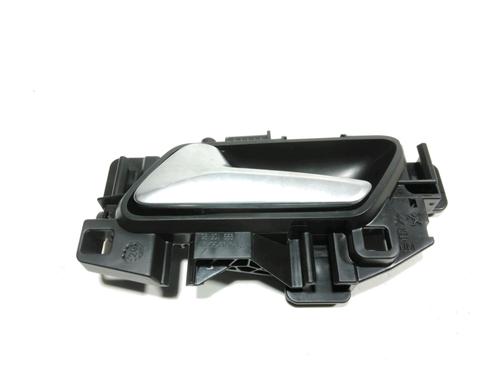 Used Front left interior door handle Front left interior door handle 28243068 28243068