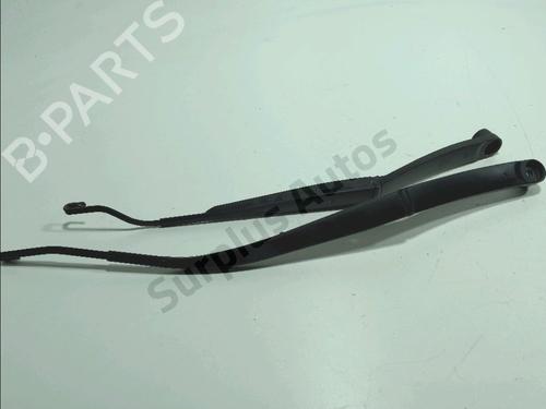 front-windshield-wiper-arm-hyundai-santa-fe-ii-cm-2005-2006-2007-2008-2009-2010-2011-2012-2013-2014-2015-33160516 main image