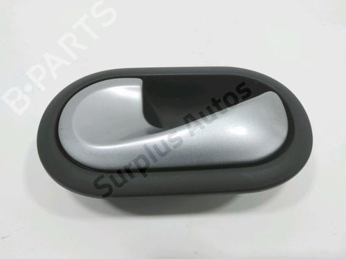 Poignée intérieure avant gauche RENAULT CLIO III Grandtour (KR0/1_) 1.5 dCi (KR0G) (68 hp) 31304726