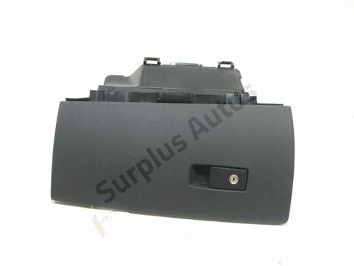 Used Glove box VOLVO XC70 II (136) 2.4 D (175 hp) 30991773