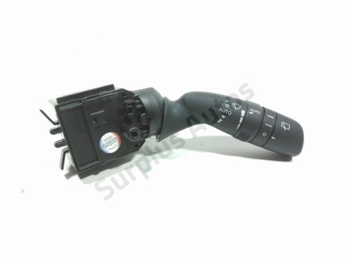 switch-toyota-corolla-estate-_e21_-2019-40620650 main image
