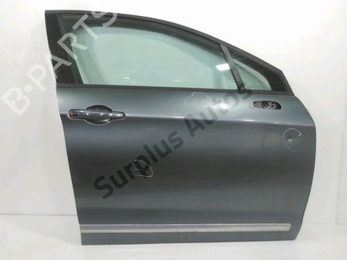 Used Right front door Right front door 37220583 37220583