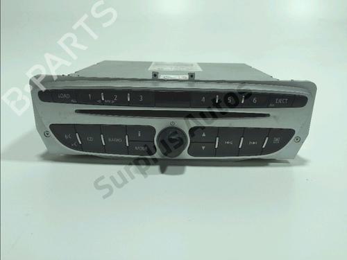Used Radio Radio 37681205 37681205