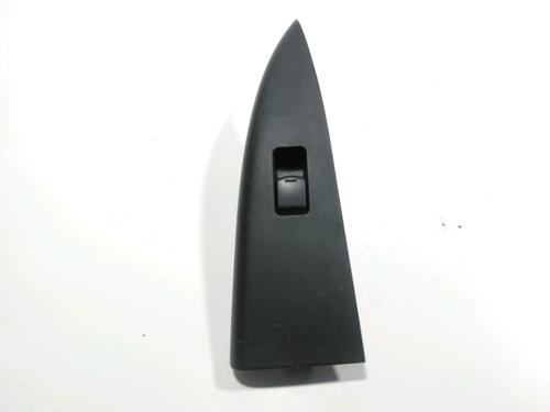 Used Right front window switch NISSAN NOTE (E11, NE11) 1.5 dCi (86 hp) 28238422