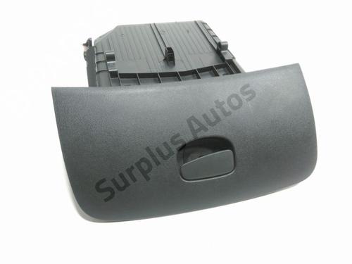 Used Glove box RENAULT CLIO IV (BH_) 0.9 TCe 90 (BHNF, BHMA, BHMH, BHJK, BHJR) (90 hp) 28231503