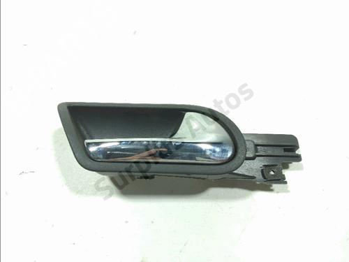 Maneta interior trasera derecha Maneta interior trasera derecha VW GOLF V (1K1) 1.9 TDI (105 hp) 34504039 34504039