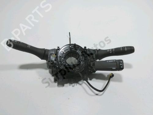 steering-wheel-controls-renault-captur-ii-hf_-2020-28227480 main image