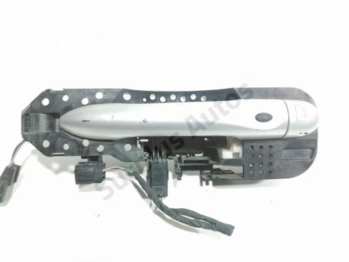 front-left-exterior-door-handle-renault-fluence-l3_-2010-36796455 main image