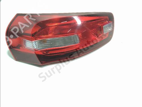 left-taillight-citroen-c4-picasso-ii-2013-33421382 main image