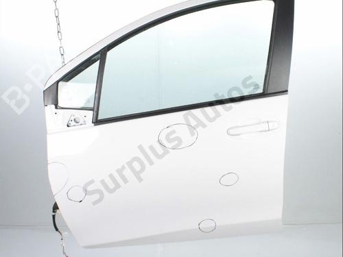 Used Left front door Left front door TOYOTA YARIS (_P13_) 1.4 D (NLP130_, NLP130) (90 hp) 34616823 34616823