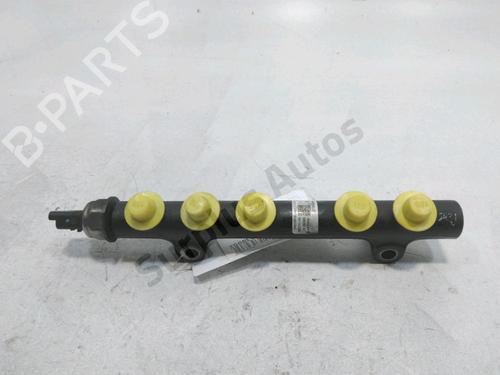 Used Injection rail PEUGEOT 308 I (4A_, 4C_) 1.6 HDi (112 hp) 30985158