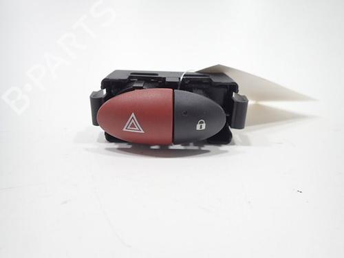 Used Warning switch Warning switch RENAULT TWINGO II (CN0_) 1.5 dCi (CN0E) (64 hp) 30989888 30989888
