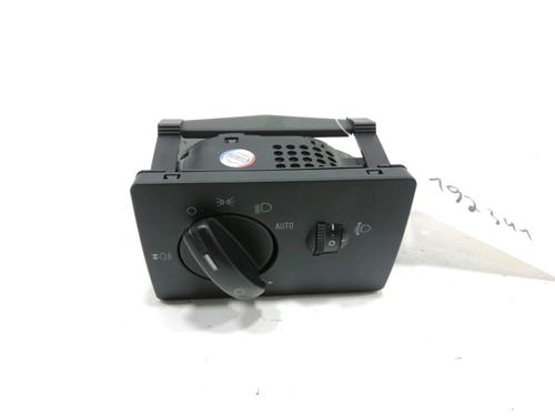 Used Headlight switch Headlight switch 30989072 30989072