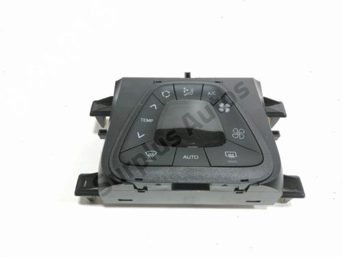 climate-control-peugeot-108-2014-33160144 main image