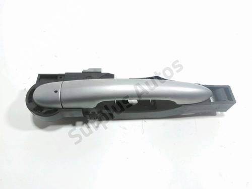 Used Rear left exterior door handle RENAULT CLIO III (BR0/1, CR0/1) 1.2 16V (BR02, BR0J, BR11, CR02, CR0J, CR11) (75 hp) 30335286