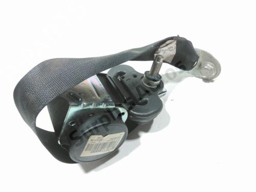 rear-right-seatbelt-nissan-pulsar-hatchback-c13-2014-39162230 main image