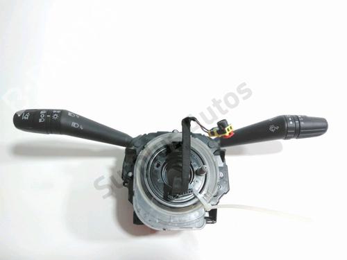steering-wheel-controls-fiat-tipo-hatchback-356_-357_-2016-40251932 main image