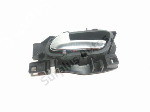 Venstre fortil invendig håndtag PEUGEOT 208 I (CA_, CC_) 1.2 VTI 82 (82 hp) 30166554