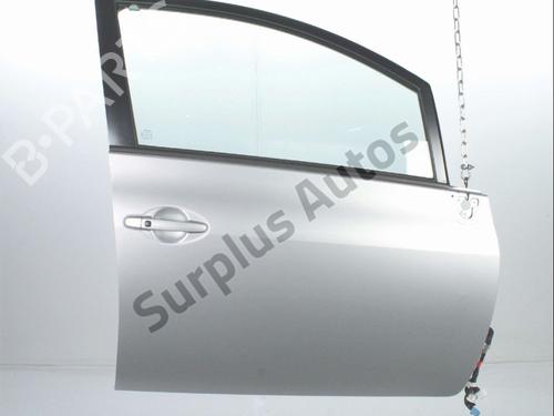 Used Right front door Right front door TOYOTA AURIS (_E15_) 1.8 Hybrid (ZWE150_, ZWE150R) (136 hp) 35808224 35808224