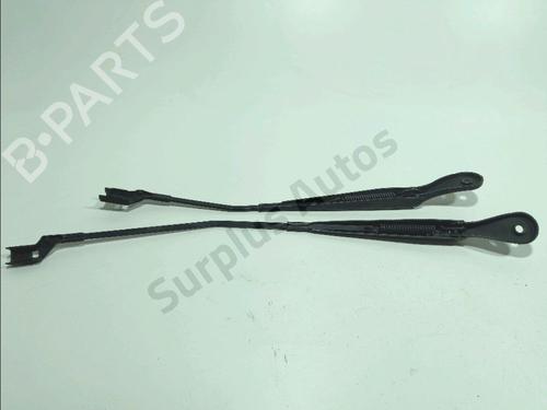 front-windshield-wiper-arm-bmw-2-gran-tourer-f46-2014-32077989 main image