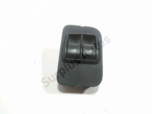 Used Left front window switch Left front window switch FIAT QUBO (225_) 1.3 D Multijet (225AXG1A, 225CXG1A, 225AXG11, 225CXG11) (80 hp) 31058522 31058522