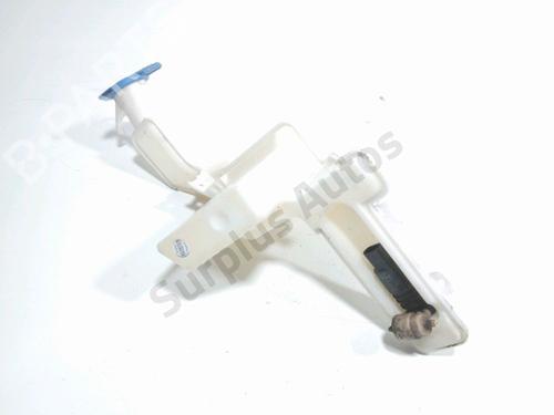 Used Windscreen washer tank Windscreen washer tank 39491527 39491527