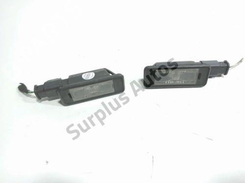Luz matrícula Luz matrícula CITROËN C4 II (NC_) 1.6 HDi 90 (92 hp) 36593536 36593536
